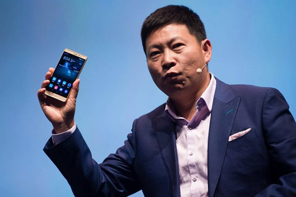 华为余承东强调质量重要性，2017年消费者业务崛起元年