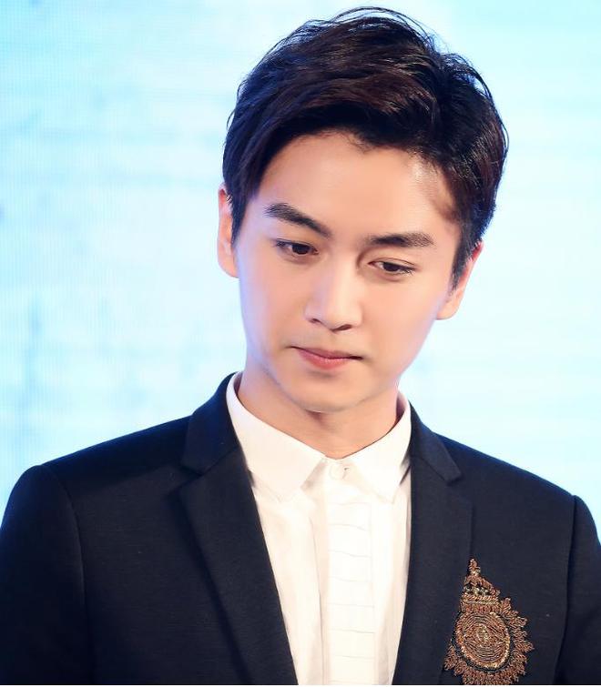 杨幂回顾演出剧经典音乐有哪些_杨幂出演的音乐专辑_杨幂的经典音乐剧与演出回顾