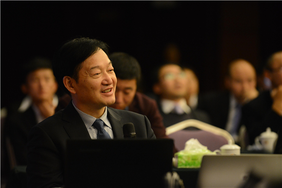 秦英林与扶贫事业的积极参与_扶贫事业积极参与秦英林的工作_积极参与扶贫活动