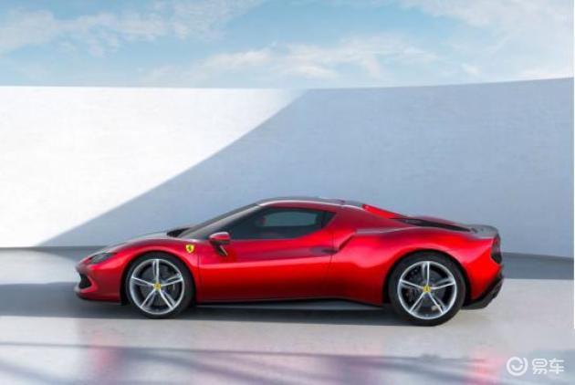 法拉利296 GTB：首款纯后驱PHEV公路跑车，解锁沉浸式驾驶新体验