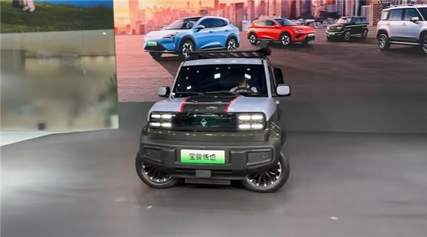 每日车圈新鲜事：SU7 Ultra亮相车展｜理想L8销量超20万｜广汽传祺S7首发